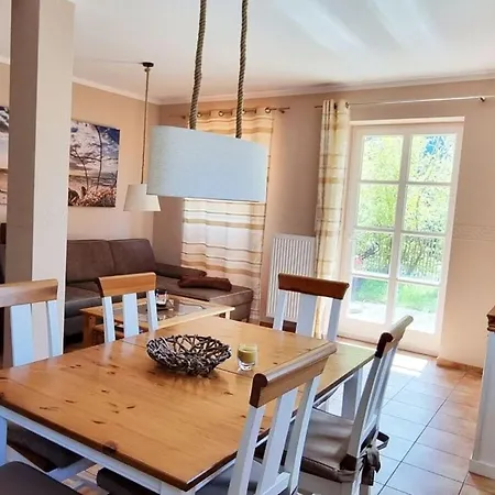 West Beach Modern Retreat *